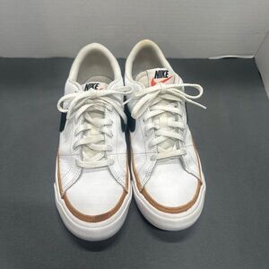 Nike White and Brown Women's Sneakers